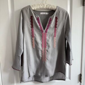 NWT Billy T Gray Pink Embroidered Bell Cuffs Boho Top Shirt Lyocell Size XS